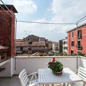Apartment Savoia & Jolanda 2, Venice