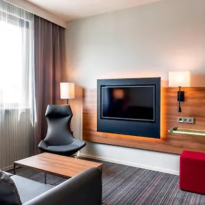 מלון Moxy Milan Linate Airport ***